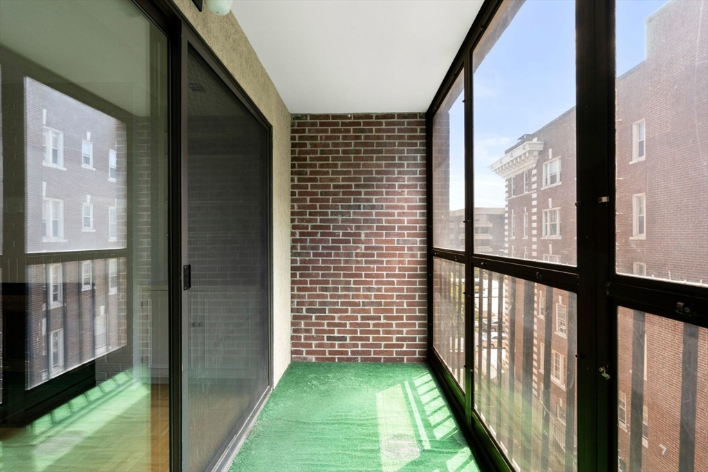 1580 Massachusetts Ave # 5C