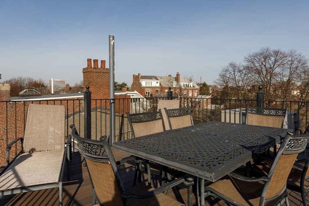 46 Washington St # 3