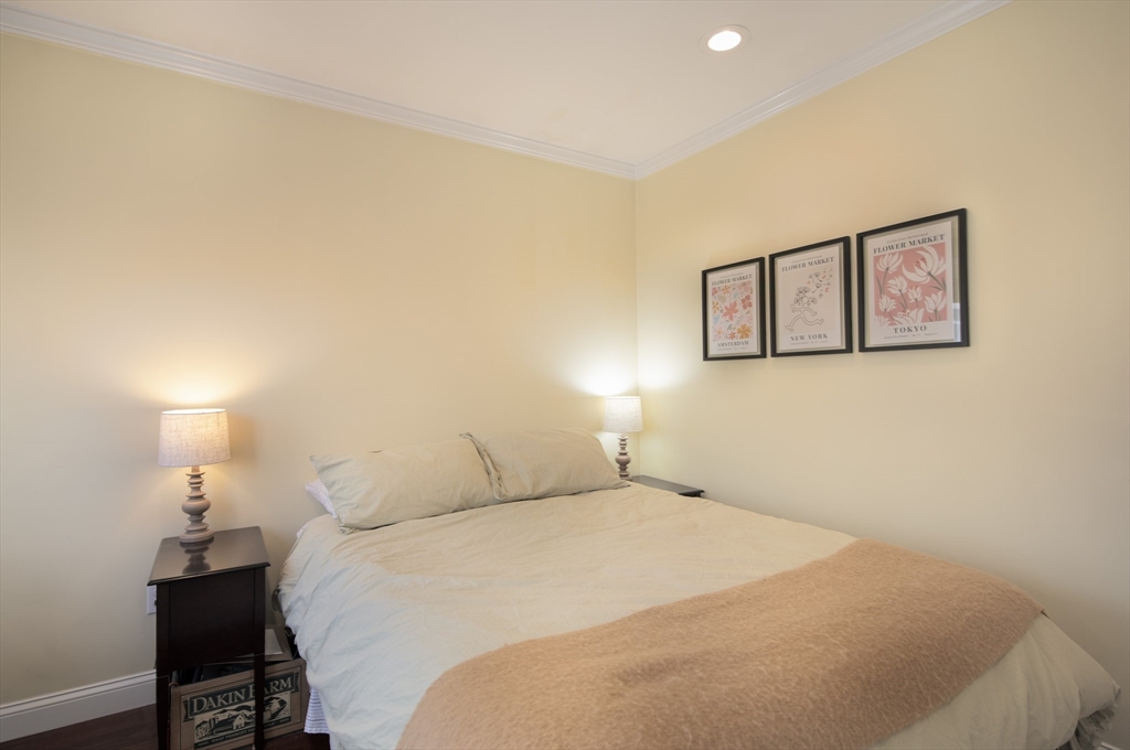 46 Washington St # 3