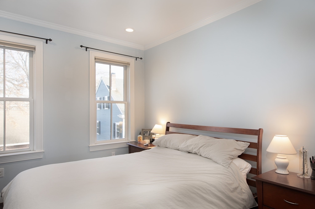 46 Washington St # 3