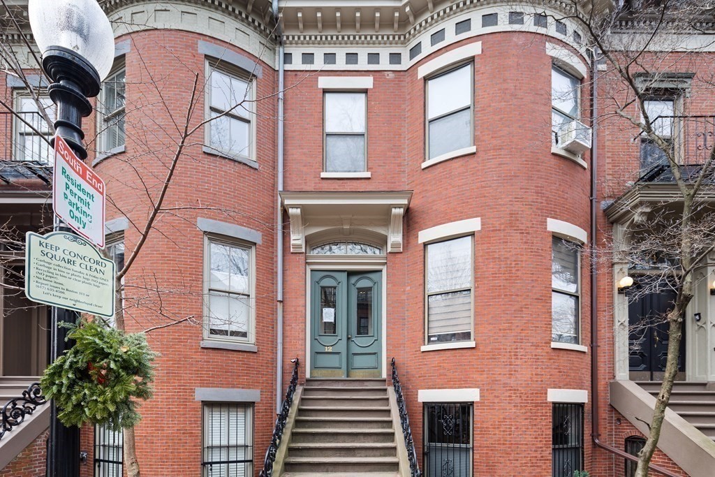 12 Concord Square # 4