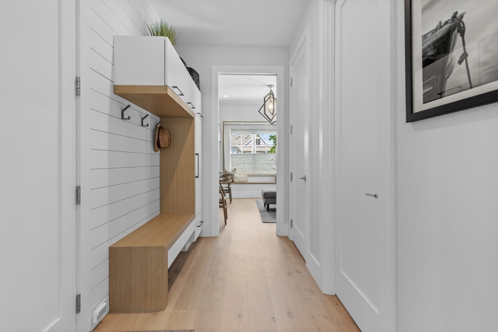 75 Border St