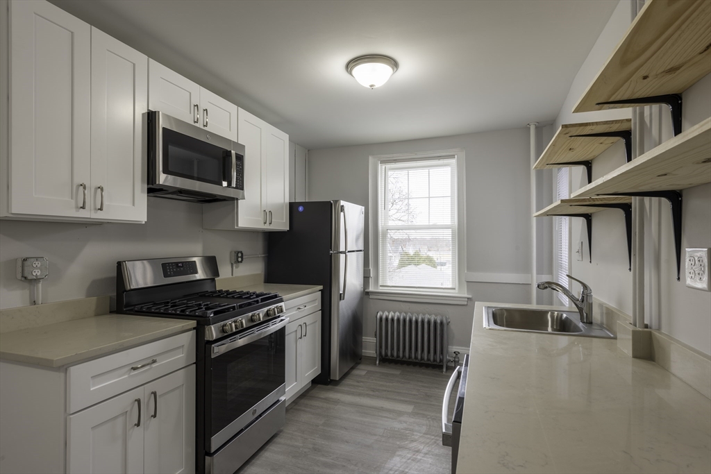 208 Main St # 44