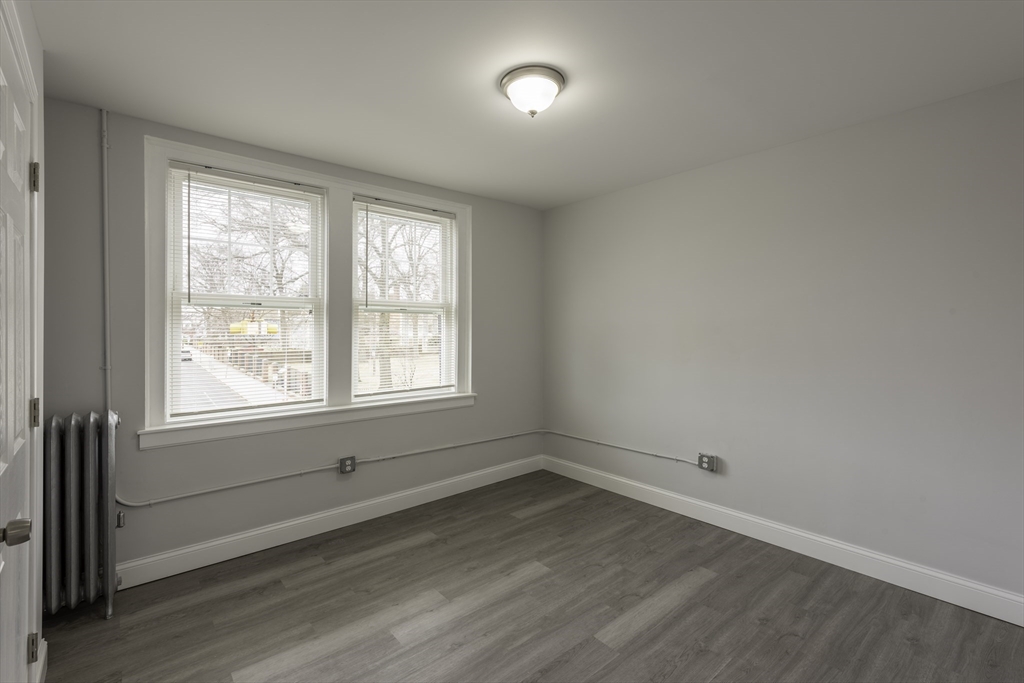 208 Main St # 44