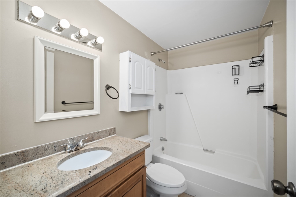 59 Valley St # 3H