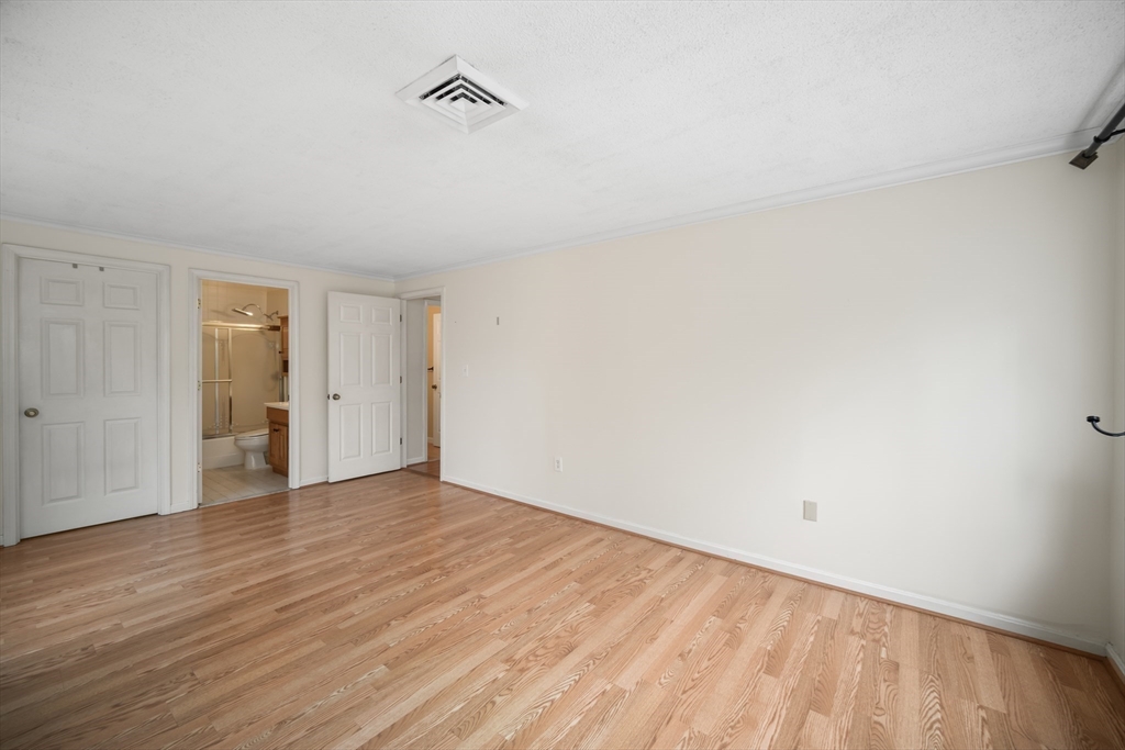 59 Valley St # 3H