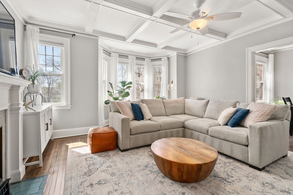 585 Franklin Street # 4