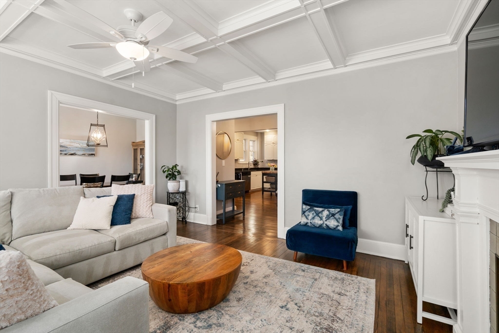 585 Franklin Street # 4