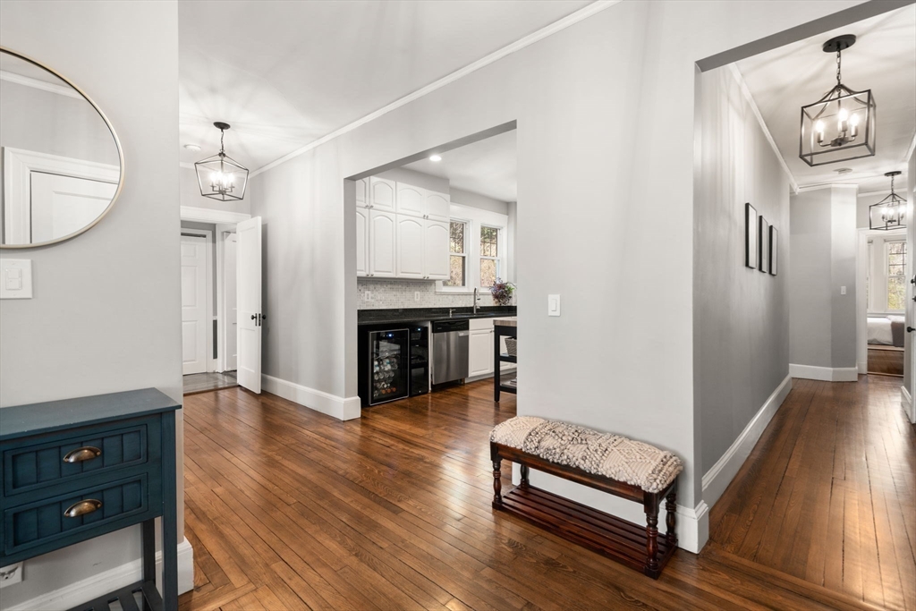 585 Franklin Street # 4