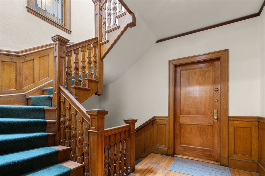 585 Franklin Street # 4