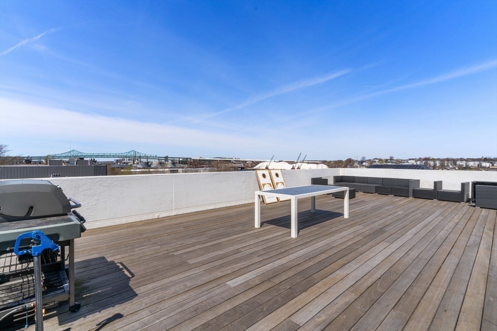 211 Condor St # 10