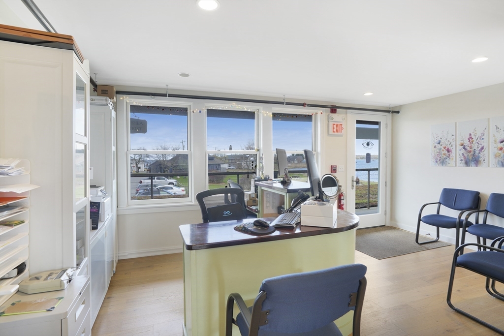 79 Beach Rd # 30
