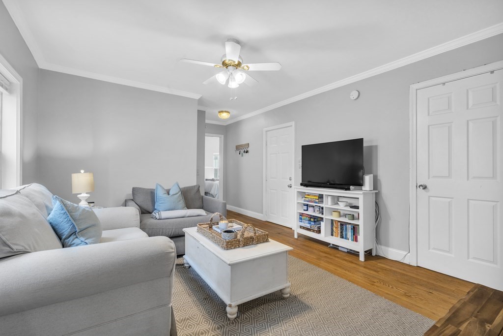 180 W 8th # 2