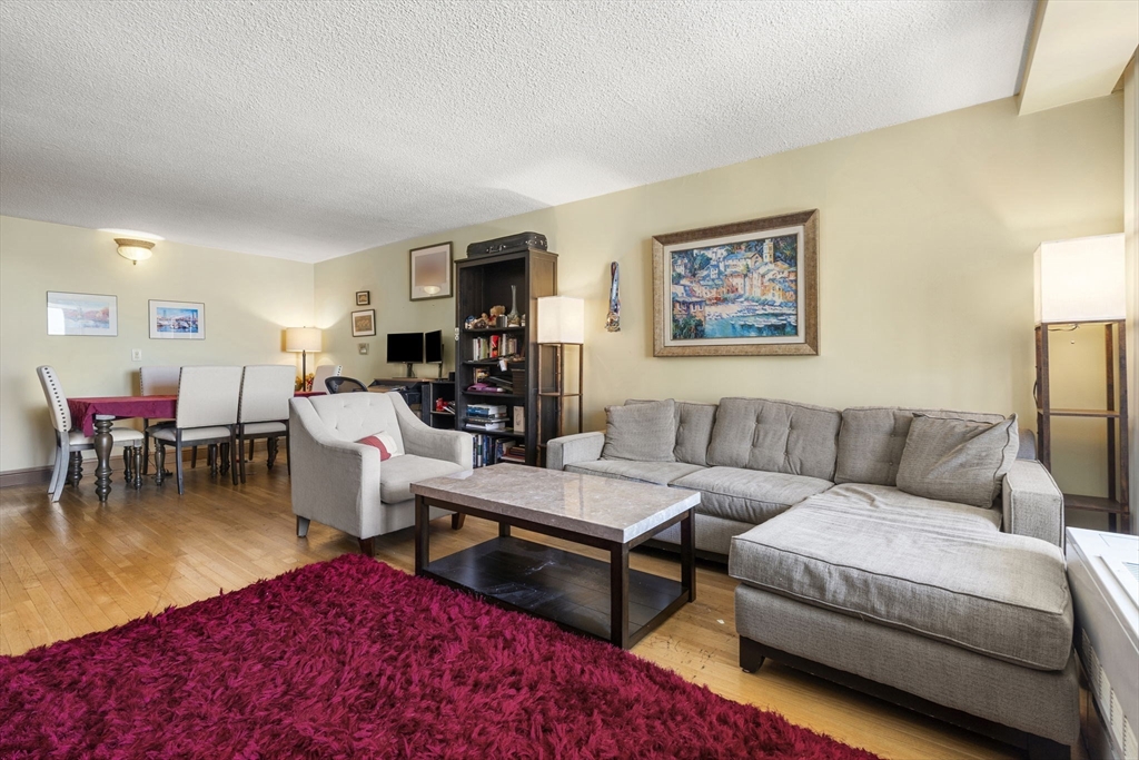 33 Pond Ave # 804