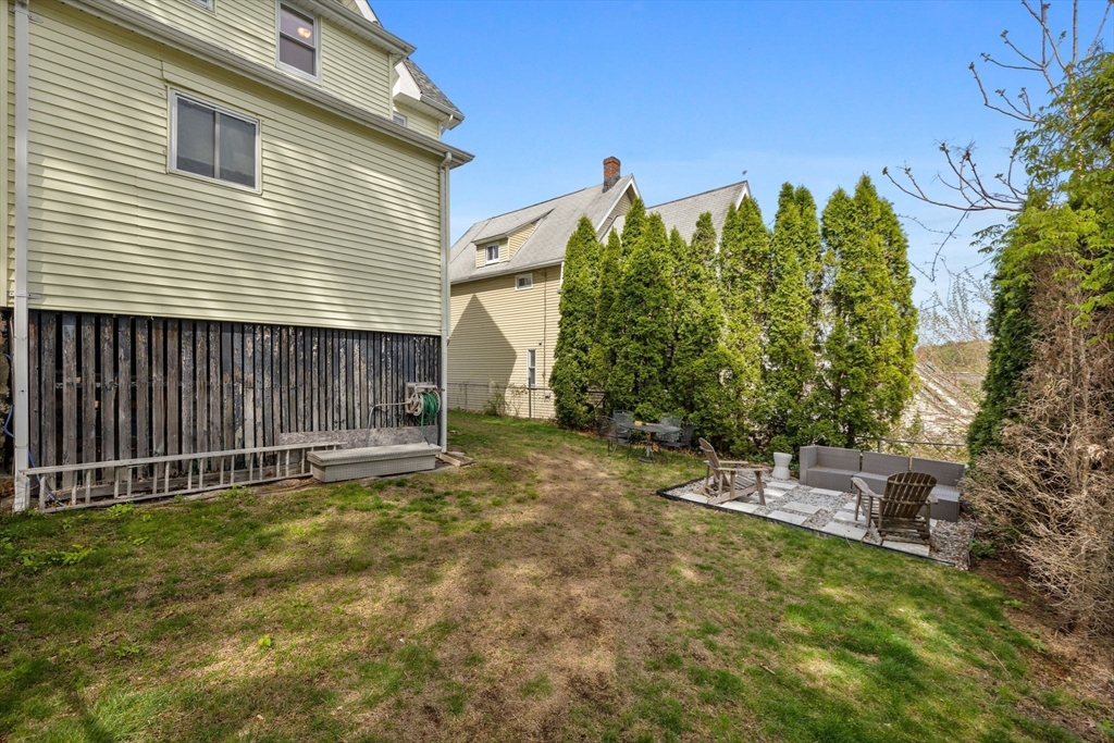18 Horace St