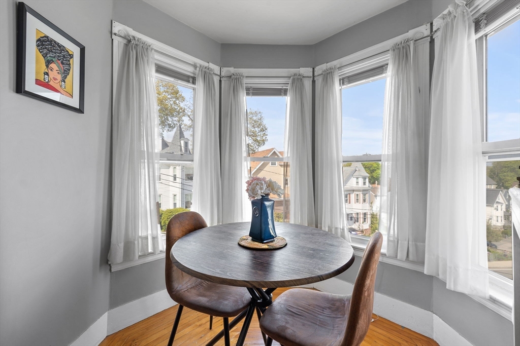18 Horace St