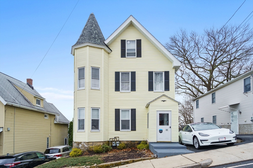 18 Horace St