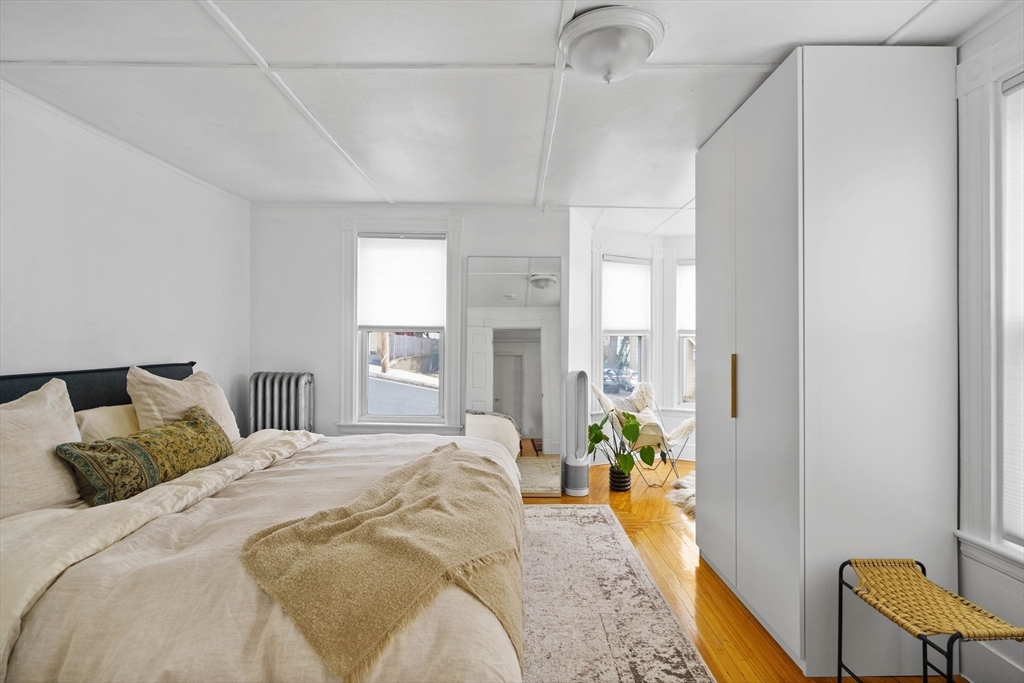 18 Horace St