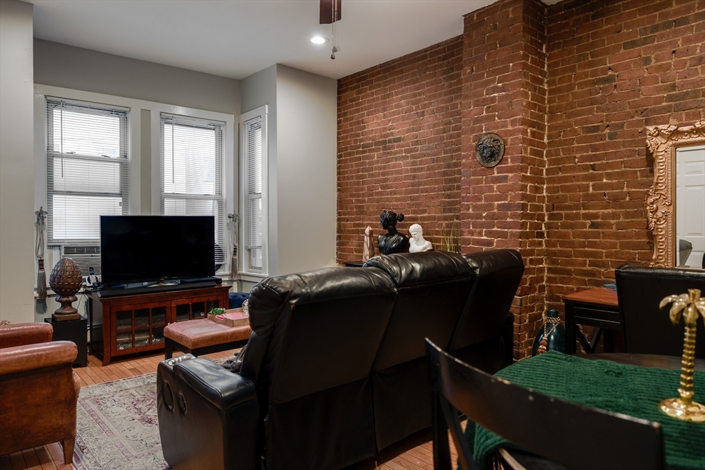 114 Trenton St # 1