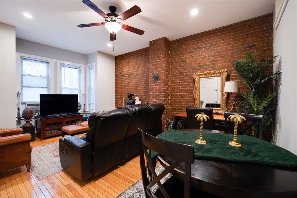 114 Trenton St # 1