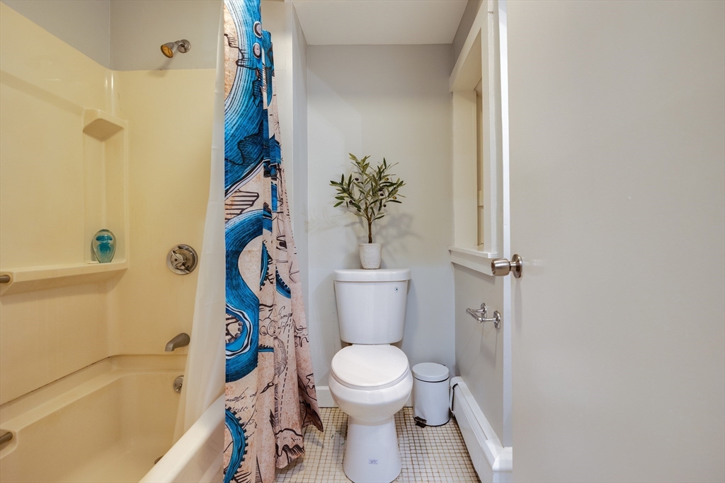 114 Trenton St # 1