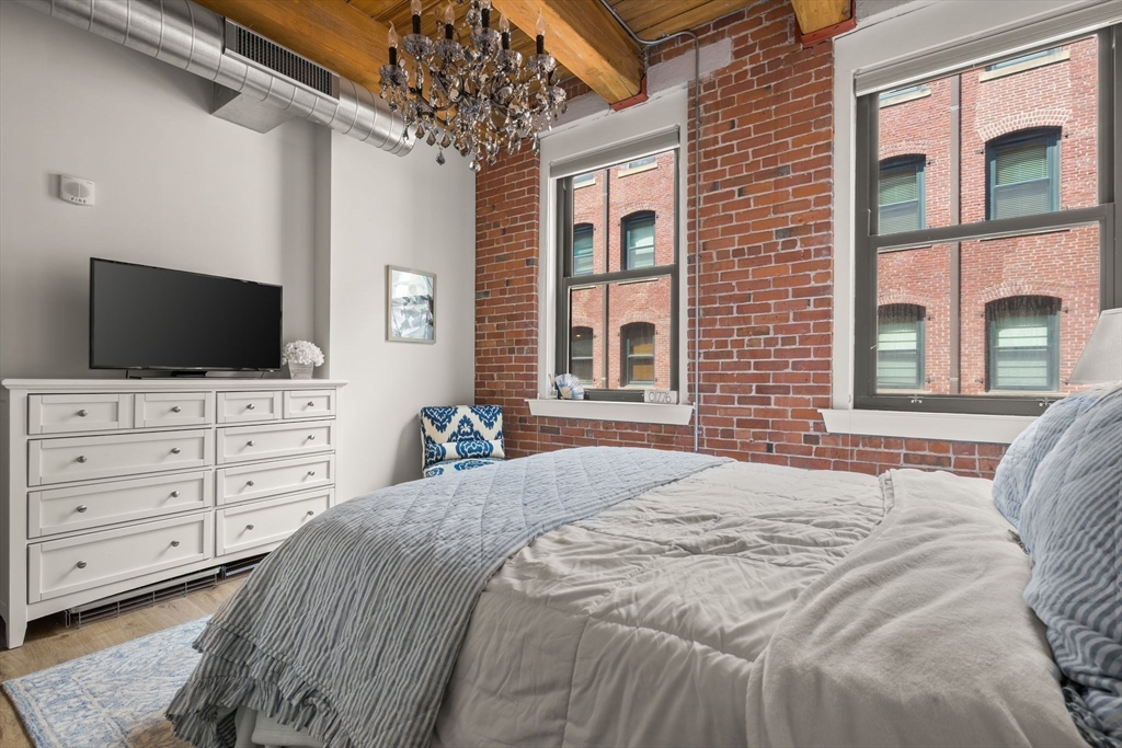 9 W Broadway # 417