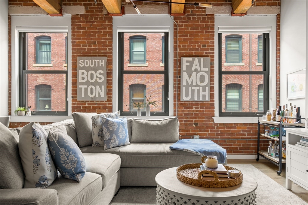 9 W Broadway # 417