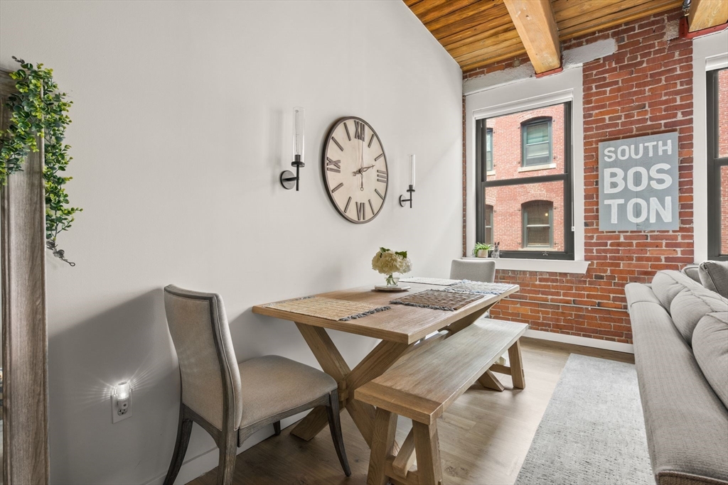 9 W Broadway # 417