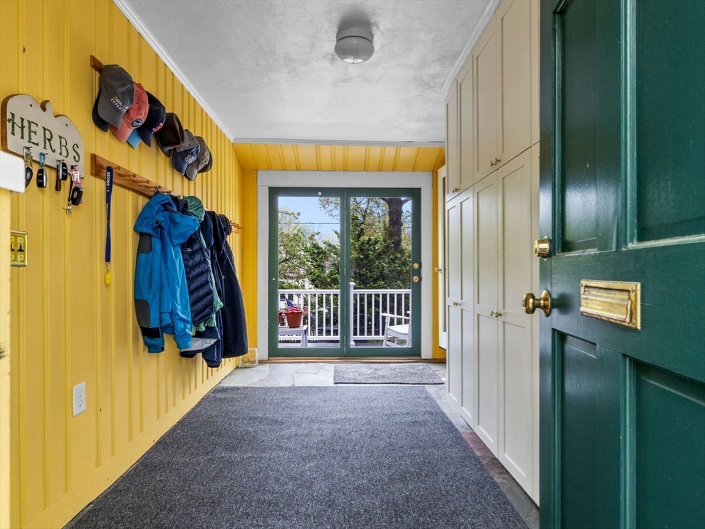 394 Vfw Parkway