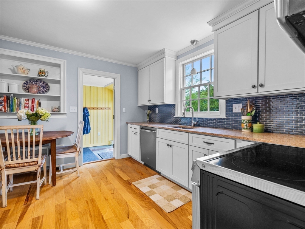 394 Vfw Parkway
