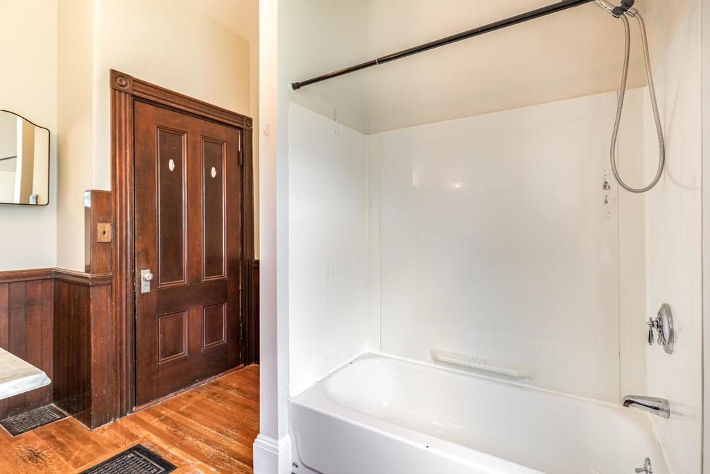 325 K Street # 1