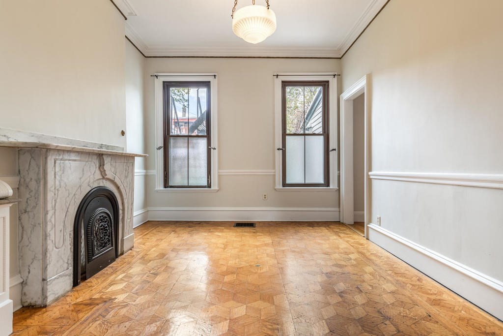 325 K Street # 1
