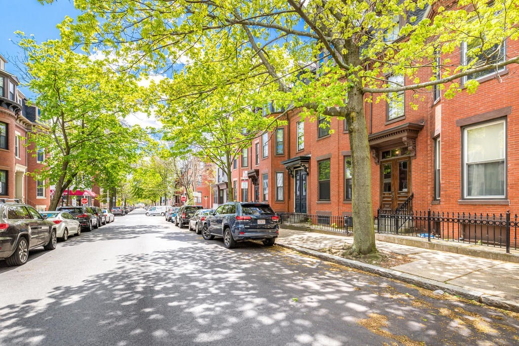 325 K Street # 1