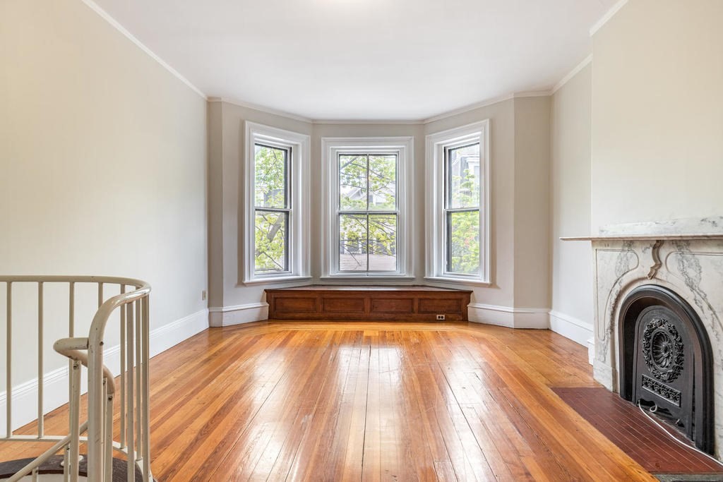 325 K Street # 1