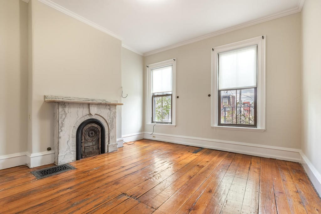 325 K Street # 1