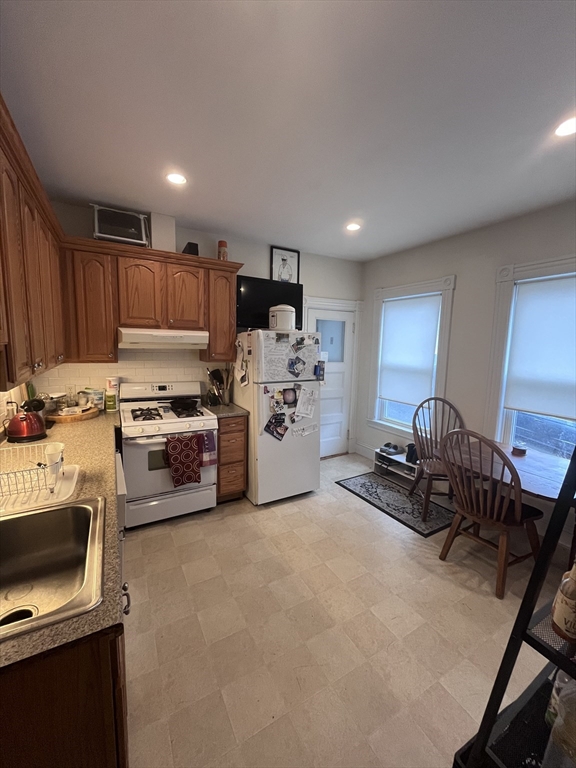 57 Main Unit: -