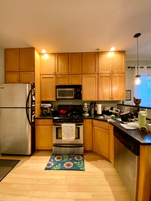 3 Leeds St # 2