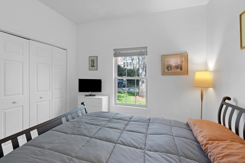 48 Vineyard Avenue Extension