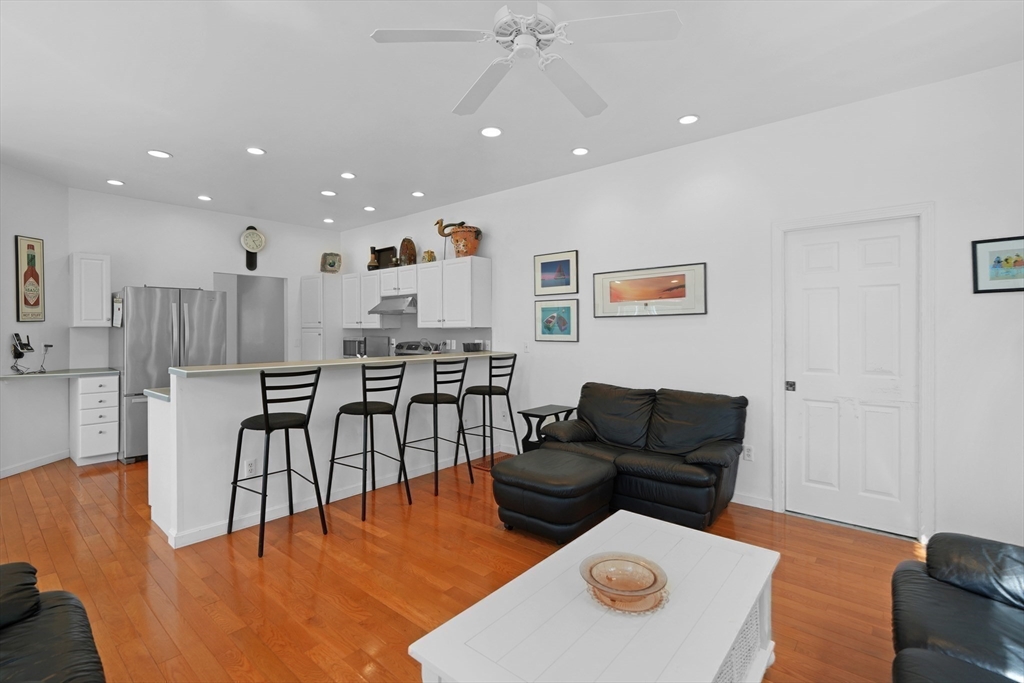 48 Vineyard Avenue Extension