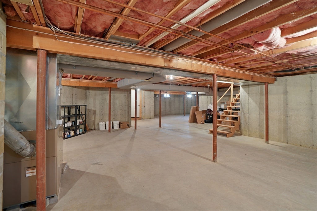 48 Vineyard Avenue Extension