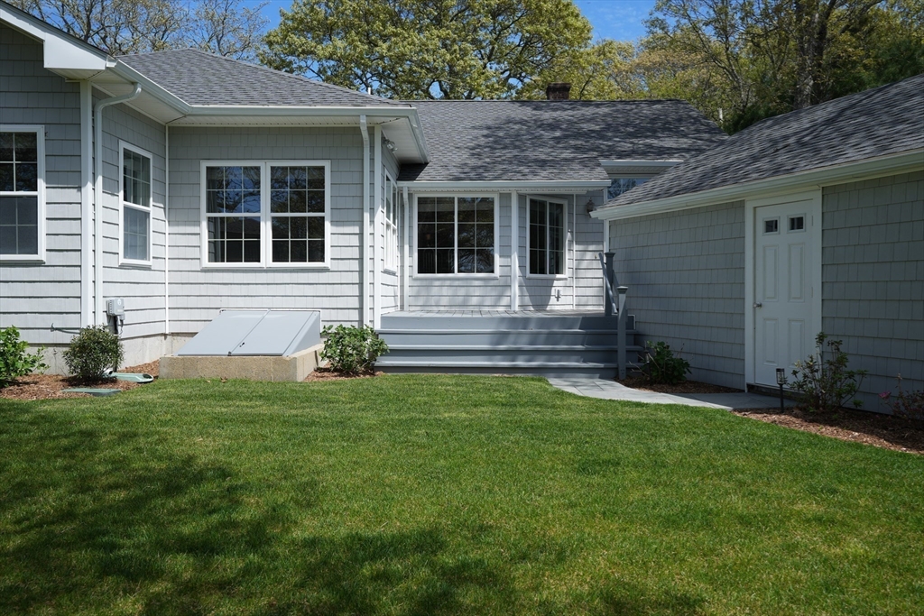 48 Vineyard Avenue Extension