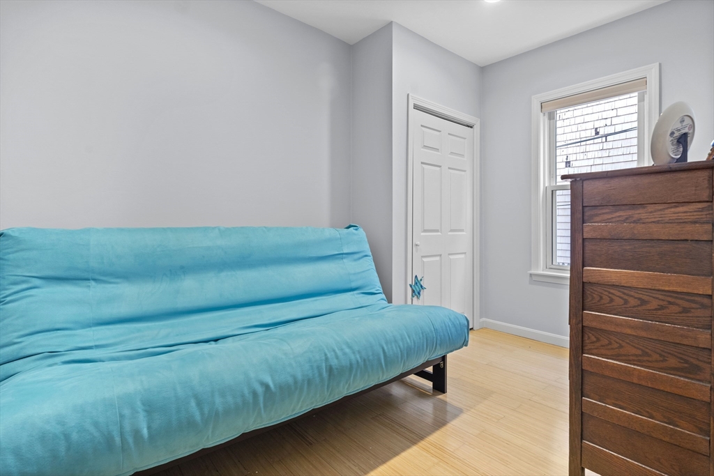 39 King St # 1