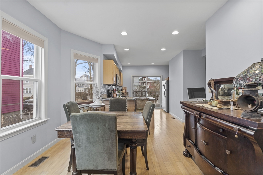 39 King St # 1