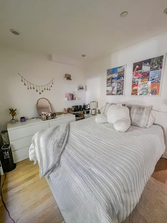 6 Everett Pl # 1