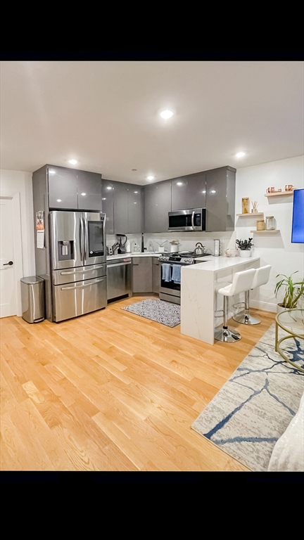 6 Everett Pl # 1