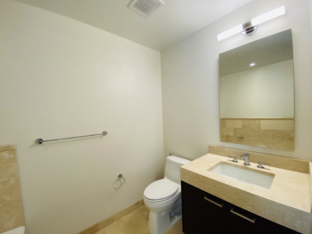1 Franklin Street # 1502