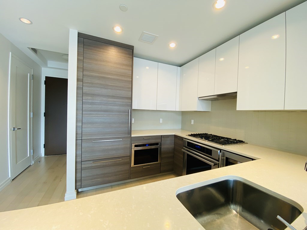 1 Franklin Street # 1502