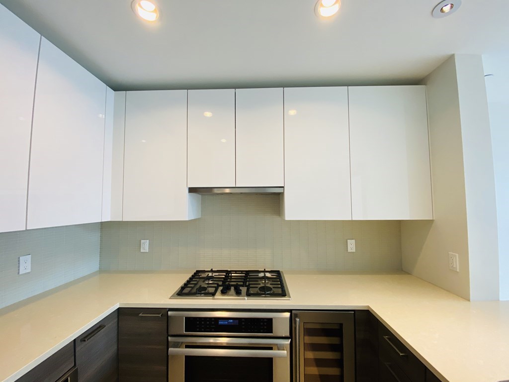 1 Franklin Street # 1502