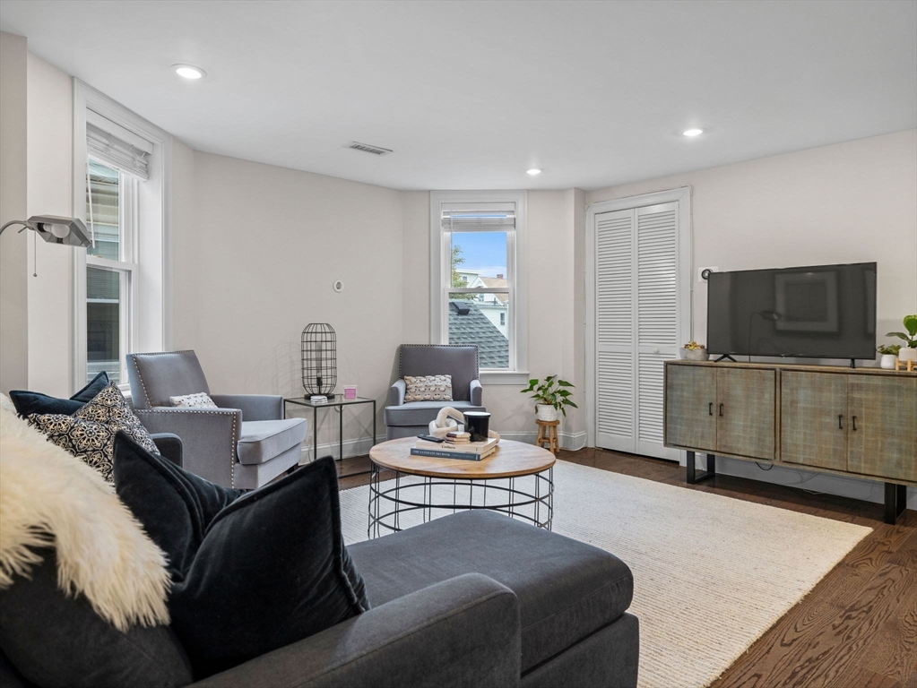 22 Otis Street # 2