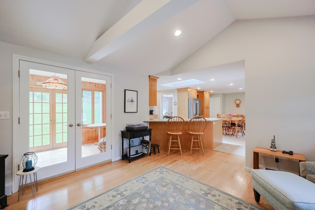 67 Forest Rd
